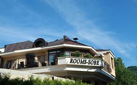 Provence rooms